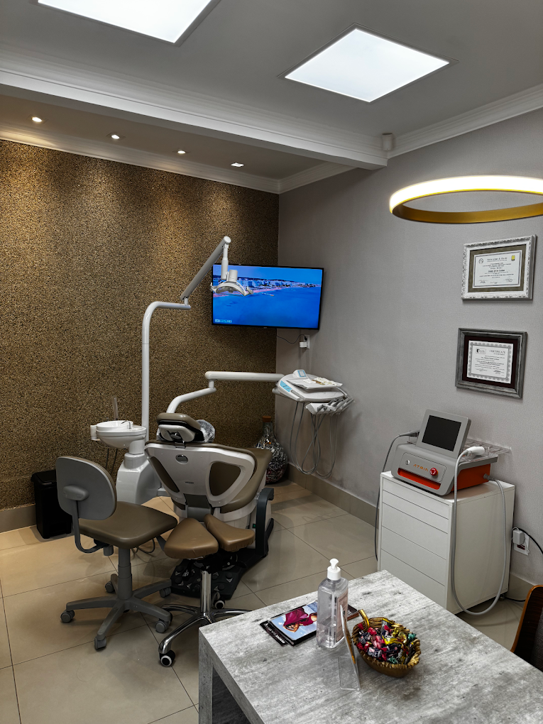 Consultório odontológico equipado